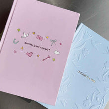 Load image into Gallery viewer, One day at a time - Undated Yearly Planner
